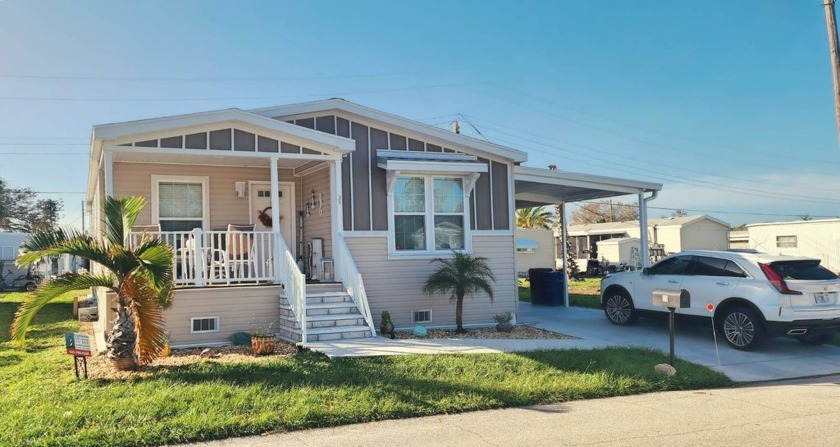 2021 Skyline manufactured home offered fully- furnished - Beach Home for sale in Nokomis, Florida on Beachhouse.com