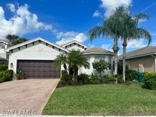 Stunning and meticulously updated 3-bedroom + den, 3-bath home - Beach Home for sale in Naples, Florida on Beachhouse.com