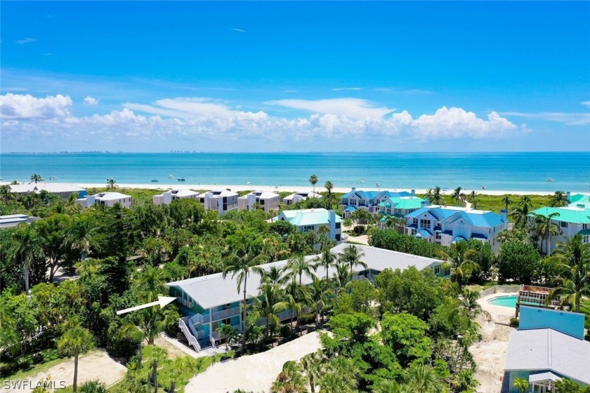 Beautiful Sanibel Island East End location provides amazing - Beach Condo for sale in Sanibel, Florida on Beachhouse.com