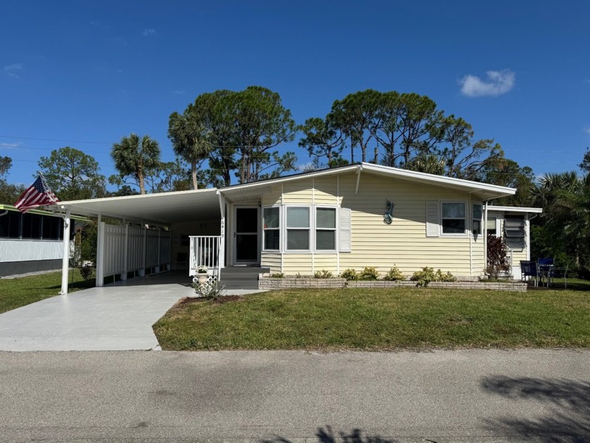 THIS HOME IS ON LEASED LAND WITH AN APPROXIMATE MONTHLY LOT - Beach Home for sale in Sarasota, Florida on Beachhouse.com