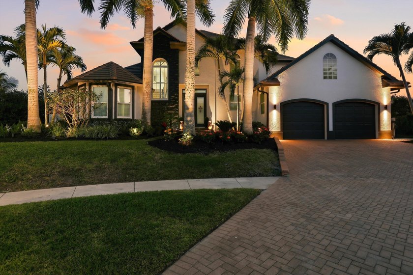Beautifully Renovated Waterfront Home in Marco Island!!! - Beach Home for sale in Marco Island, Florida on Beachhouse.com
