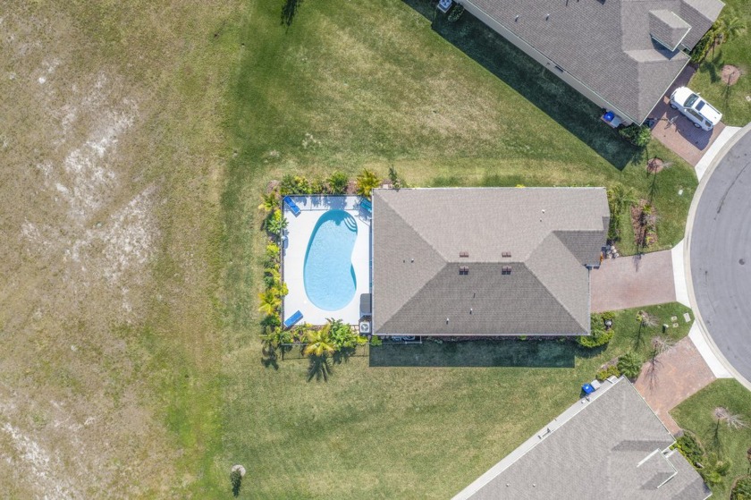 This is it!  Like new CBS pool home located in Vero's Falcon - Beach Home for sale in Vero Beach, Florida on Beachhouse.com