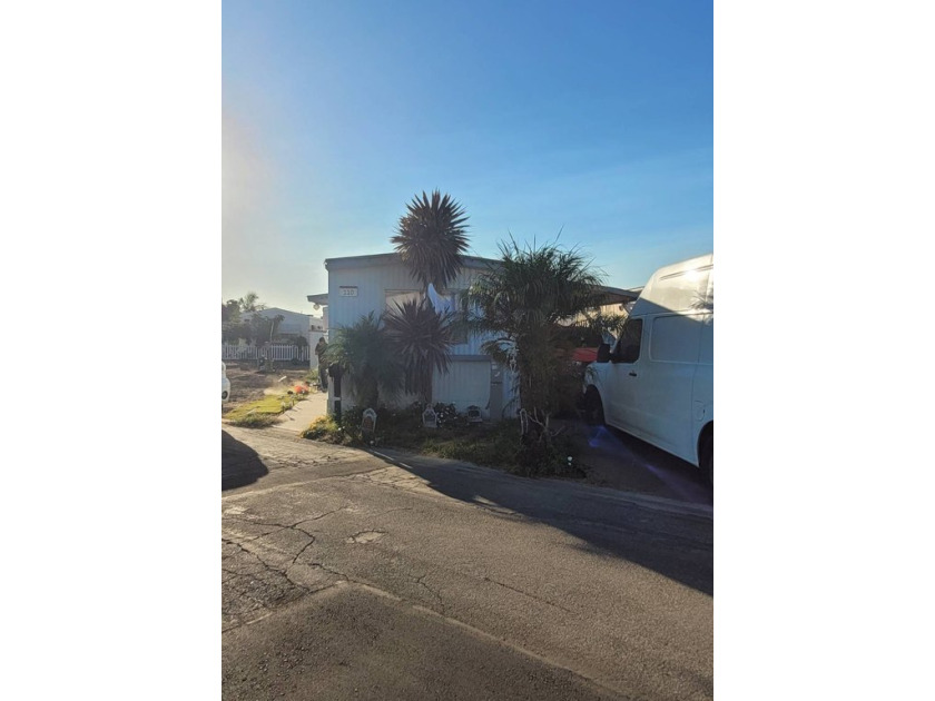 Great starter home or Perfect for a small family.  Don't wait to - Beach Home for sale in Westminster, California on Beachhouse.com