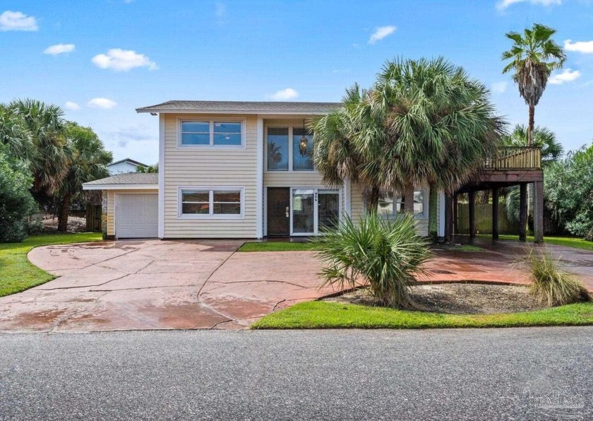A few hundred feet from the beautiful Public beach *Baby Beach* - Beach Home for sale in Pensacola Beach, Florida on Beachhouse.com