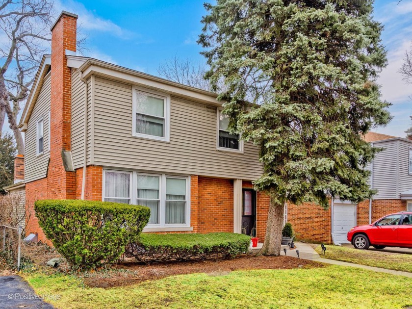 Charming, updated Colonial-style home featuring 3 bedrooms and 2 - Beach Home for sale in Skokie, Illinois on Beachhouse.com