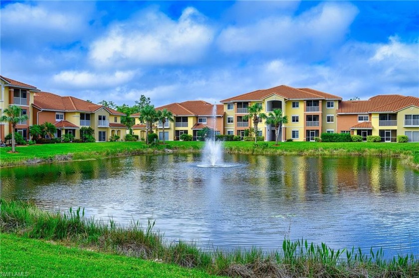 Move in ready!  This rarely available, exquisite townhouse in - Beach Home for sale in Fort Myers, Florida on Beachhouse.com