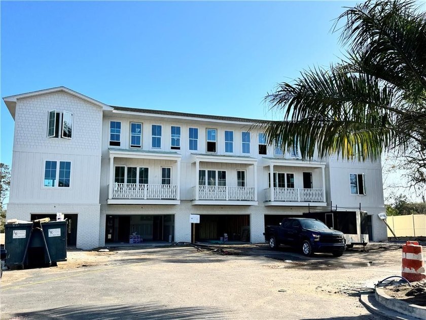 Introducing Moss Pointe, an exclusive collection of eleven fee - Beach Townhome/Townhouse for sale in Saint Simons, Georgia on Beachhouse.com