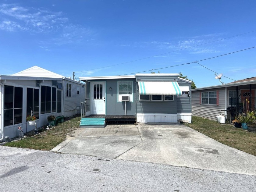 This 1 Bedroom, 1 Bath Home is in Holiday Travel Park, an - Beach Home for sale in Holiday, Florida on Beachhouse.com