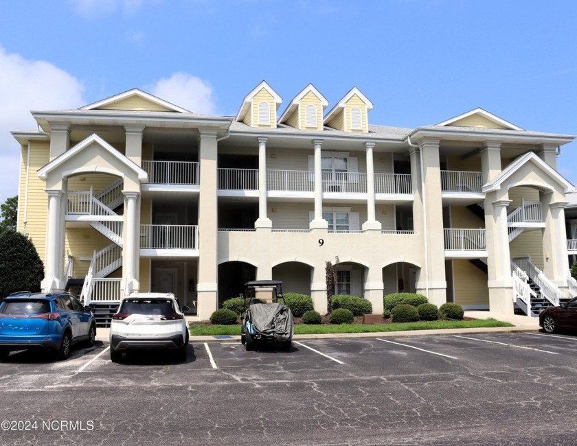 FIRST FLOOR END UNIT!  Well maintained and nicely appointed unit - Beach Condo for sale in Calabash, North Carolina on Beachhouse.com