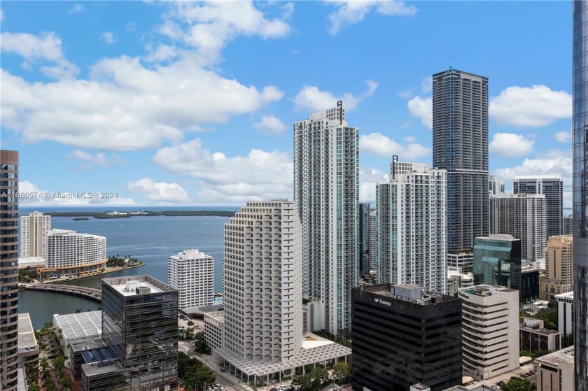 2 Bedrooms 2.5 Baths high floor, corner unit with amazing city - Beach Condo for sale in Miami, Florida on Beachhouse.com