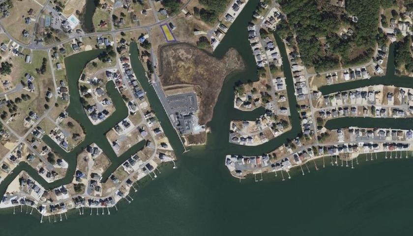 Beautiful Lot in Captain's Cove Golf & Yacht Club is waiting for - Beach Lot for sale in Greenbackville, Virginia on Beachhouse.com