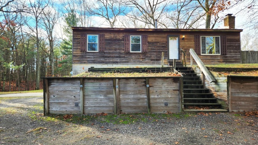 3 Bedroom 1.5 Bath Reeths-Puffer Home. Located on a half acre - Beach Home for sale in Muskegon, Michigan on Beachhouse.com