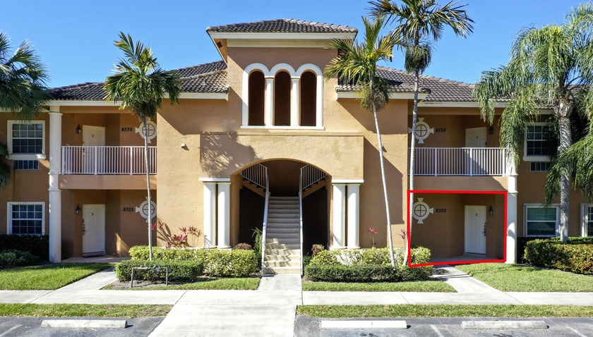 Golf course views, a waterfront lot, and two seperate units all - Beach Condo for sale in Port Saint Lucie, Florida on Beachhouse.com