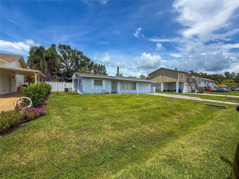 ATTENTION INVESTORS.  Here is your next project. This 3/1 could - Beach Home for sale in Palmetto, Florida on Beachhouse.com