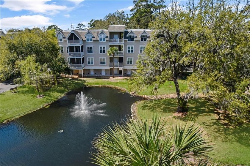 Beautiful 3rd Floor Condo in Prime St. Simons Island Location
 - Beach Condo for sale in Saint Simons, Georgia on Beachhouse.com