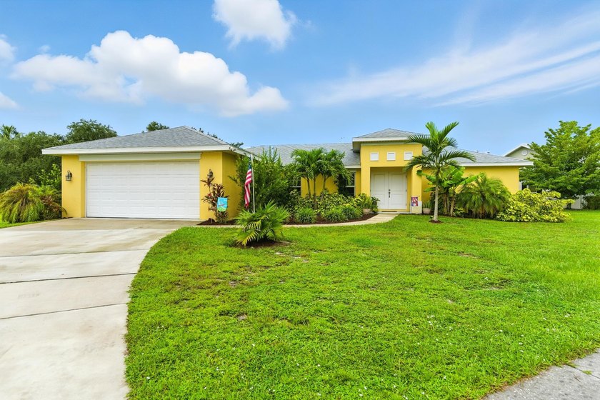 176 VENUS CAY - Beach Home for sale in Naples, Florida on Beachhouse.com