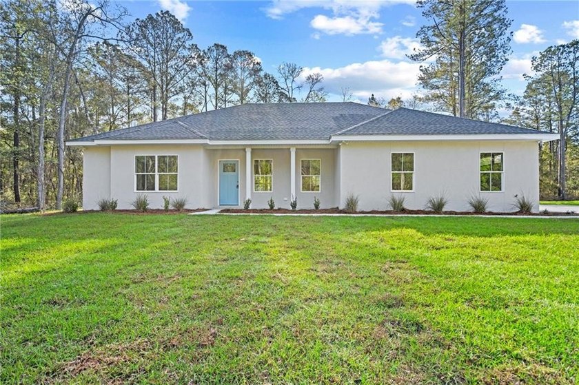 Welcome to easy coastal living in this 3 bedroom, 2 bath home - Beach Home for sale in Townsend, Georgia on Beachhouse.com