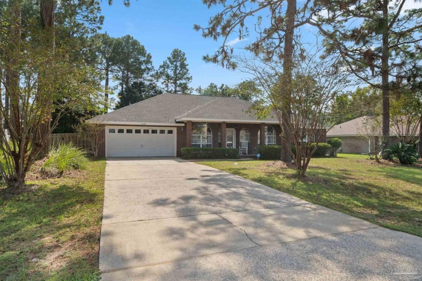 MOTIVATED SELLER, BRING AN OFFER!! Welcome to this lovely - Beach Home for sale in Navarre, Florida on Beachhouse.com