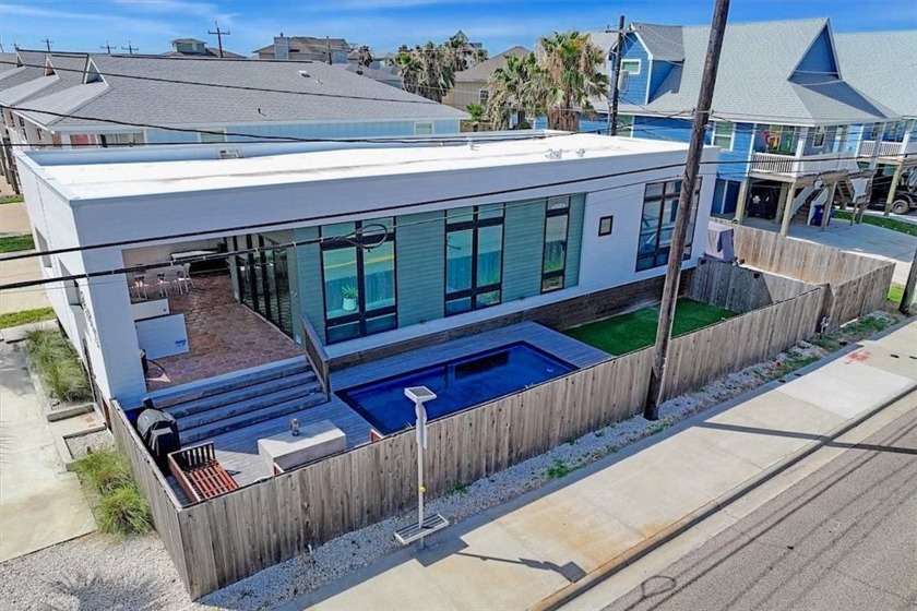 Gorgeous Cali-cool home with heated pool & style for days! This - Beach Home for sale in Port Aransas, Texas on Beachhouse.com