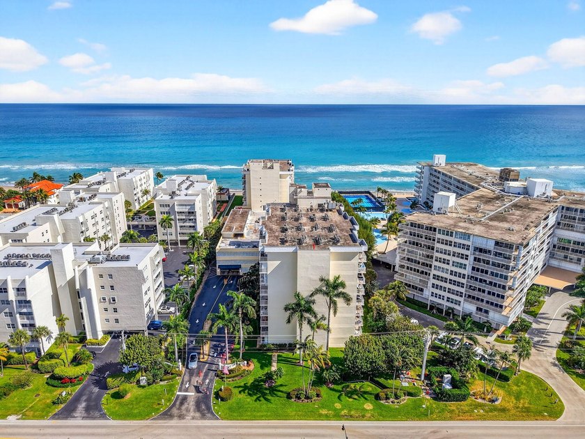 Wake up to ocean views in this beautifully maintained 2 bed, 2 - Beach Condo for sale in South Palm Beach, Florida on Beachhouse.com