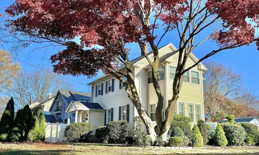 Coveted harbor view neighborhood off desirable Gulf St - Beach Home for sale in Milford, Connecticut on Beachhouse.com