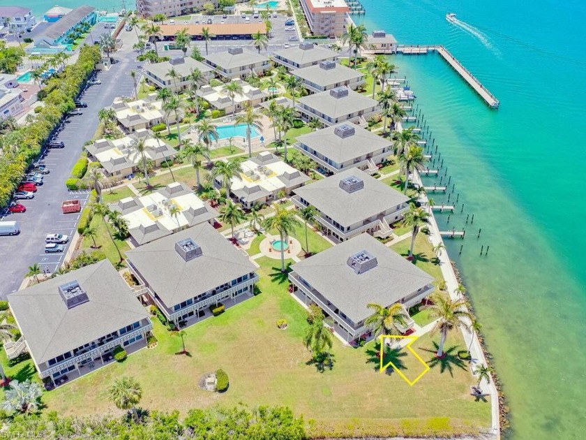 Paradise awaits you at this coastal and pristine 1 bedroom/ 1 - Beach Condo for sale in Marco Island, Florida on Beachhouse.com