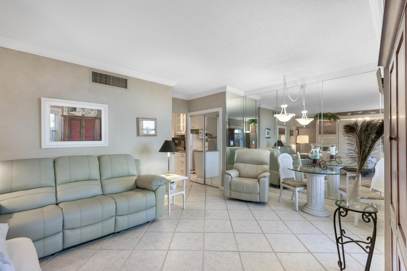 Sunset House North is one of Marco Islands original beachfront - Beach Condo for sale in Marco Island, Florida on Beachhouse.com
