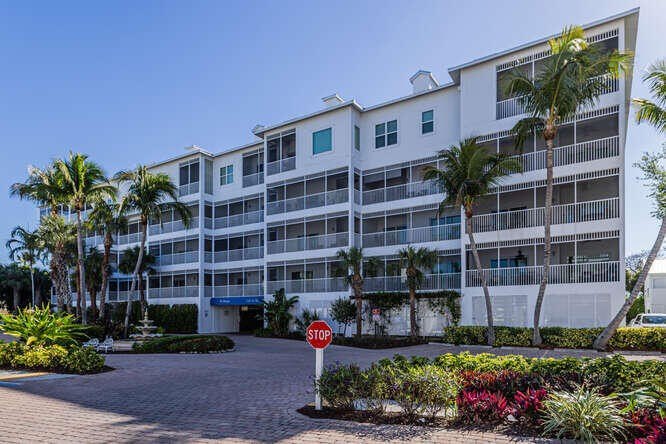 Rare daily rental opportunity in Olde Marco--own a slice of - Beach Condo for sale in Marco Island, Florida on Beachhouse.com