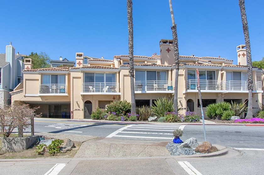 Tenants in Common ownership  opportunity for 1/4 ownership - Beach Condo for sale in Capitola, California on Beachhouse.com