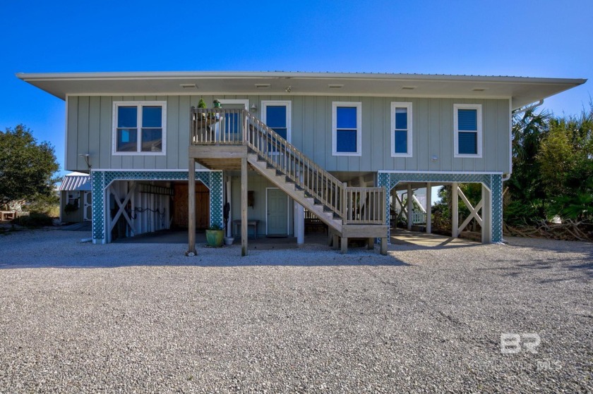 Welcome to paradise! This exquisite 3-bedroom, 3 bathroom beach - Beach Home for sale in Gulf Shores, Alabama on Beachhouse.com