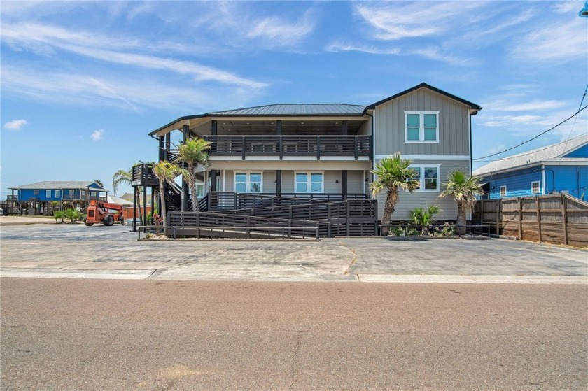 Prime commercial real estate located in the heart of Port - Beach Office for sale in Port Aransas, Texas on Beachhouse.com
