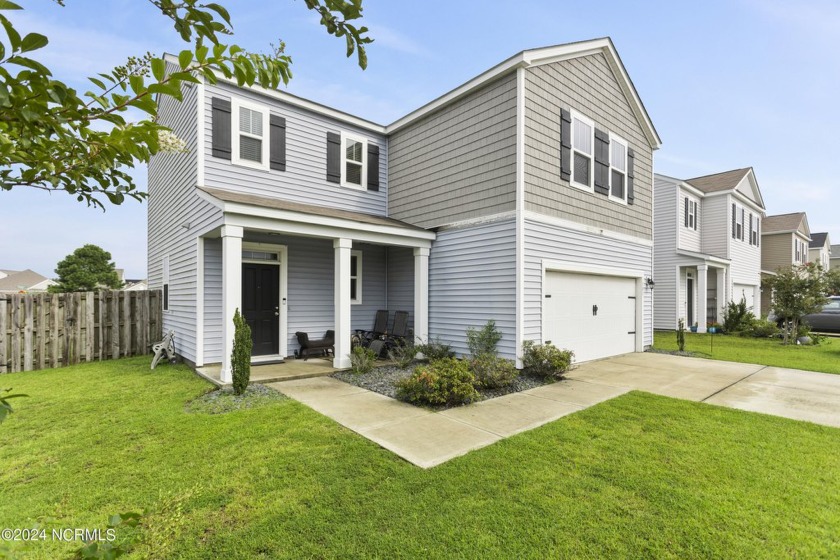 This cozy home is in a perfect location!  Just minutes to - Beach Home for sale in Wilmington, North Carolina on Beachhouse.com