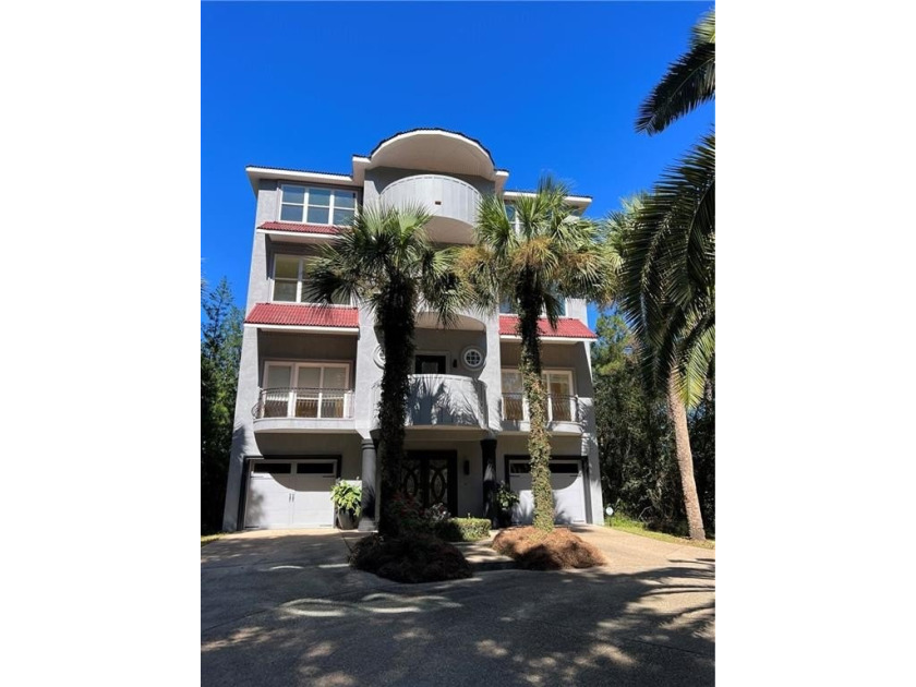 Large coastal contemporary four-story home. A striking - Beach Home for sale in Brunswick, Georgia on Beachhouse.com