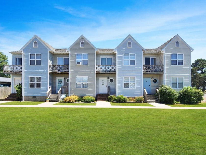 This low maintenace 2 bedroom,  2.5 bathroom townhome is a must - Beach Home for sale in Chincoteague Island, Virginia on Beachhouse.com