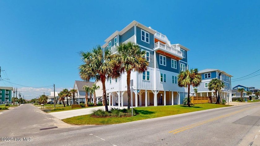 Welcome to The Salt House -- Luxury Living at the Beach! - Beach Home for sale in Carolina Beach, North Carolina on Beachhouse.com