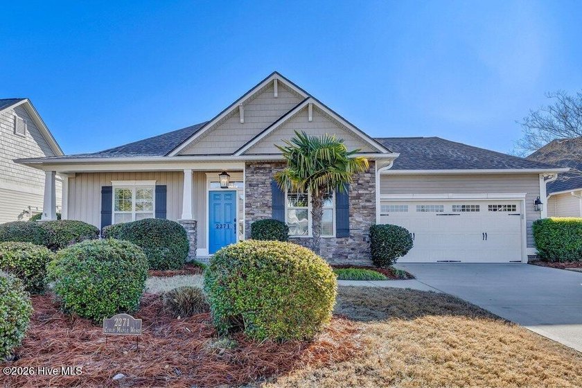 This 3 bedroom, 2 bath home in Compass Pointe offers over 1,600 - Beach Home for sale in Leland, North Carolina on Beachhouse.com
