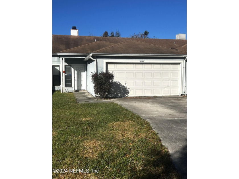 Nestled in an unbeatable location just minutes from Atlantic - Beach Townhome/Townhouse for sale in Jacksonville, Florida on Beachhouse.com