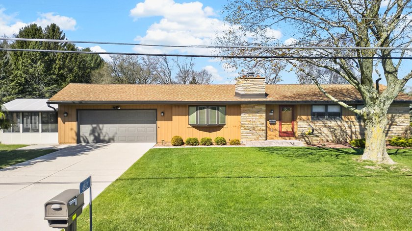 Country feel & close to city conveniences! This 3 Bedroom/1 Bath - Beach Home for sale in Sheboygan, Wisconsin on Beachhouse.com