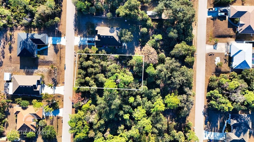 Build your dream home on this 0.23-acre vacant lot located on a - Beach Lot for sale in North Port, Florida on Beachhouse.com