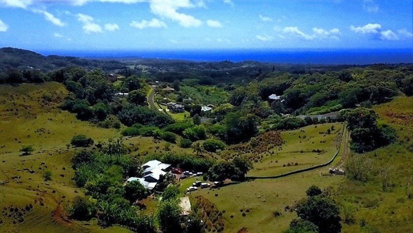 COMMISSION BONUS:  .5% OF SALE PRICE TO bUYER'S BROKERAGE AT COE - Beach Home for sale in Kalaheo, Hawaii on Beachhouse.com