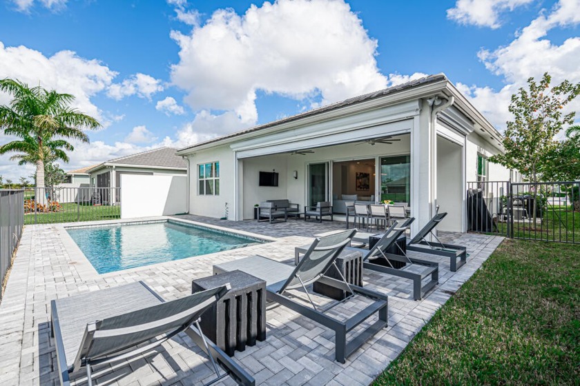 Exquisite Bimini w/wide open view of the customized & upgraded - Beach Home for sale in Boynton Beach, Florida on Beachhouse.com