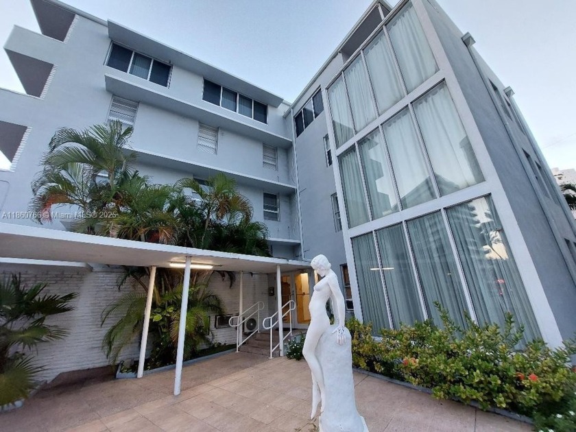 Cozy unit 1 block from Collins Avenue in a fast growing area of - Beach Condo for sale in Miami Beach, Florida on Beachhouse.com