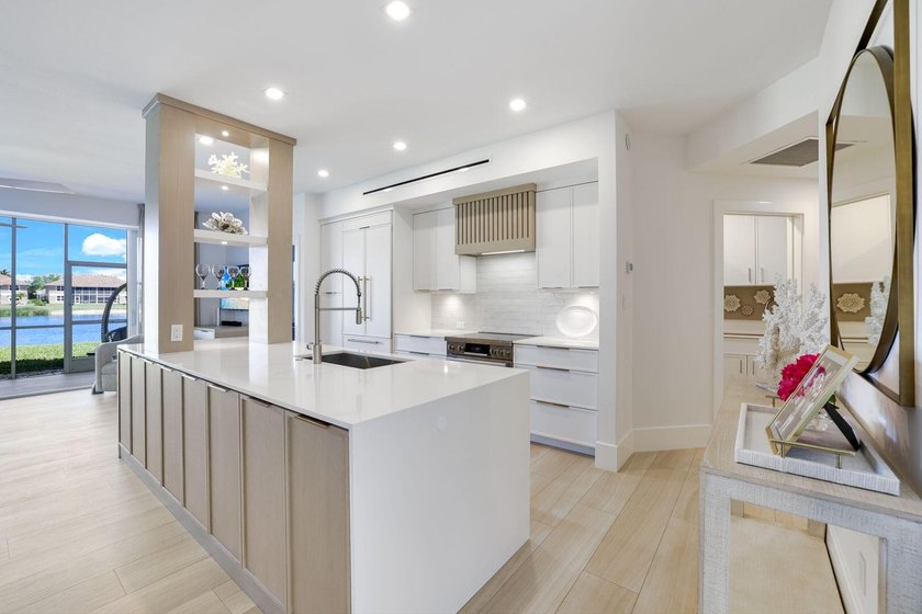 Beautifully remodeled and professionally furnished 3 bed, 3 bath - Beach Condo for sale in Marco Island, Florida on Beachhouse.com
