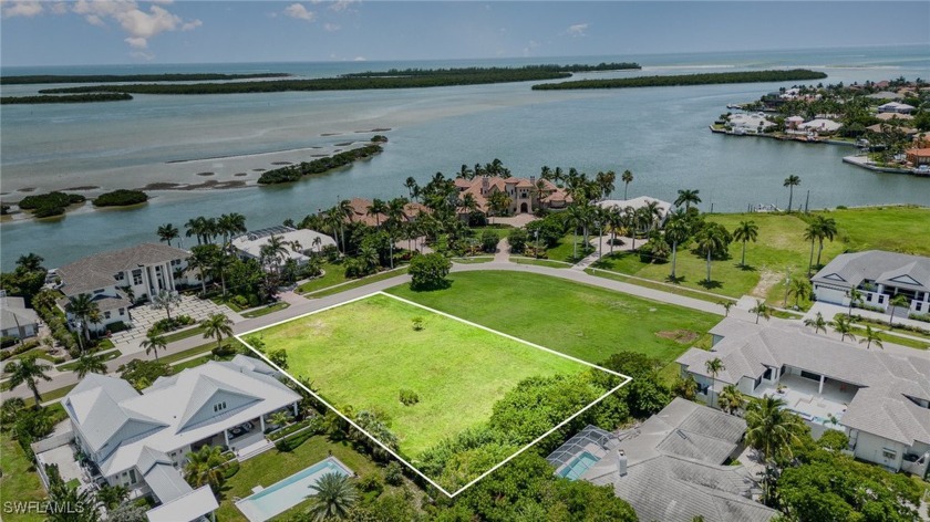 Your dream home lot is now available! Exclusive S. Inlet Drive - Beach Lot for sale in Marco Island, Florida on Beachhouse.com