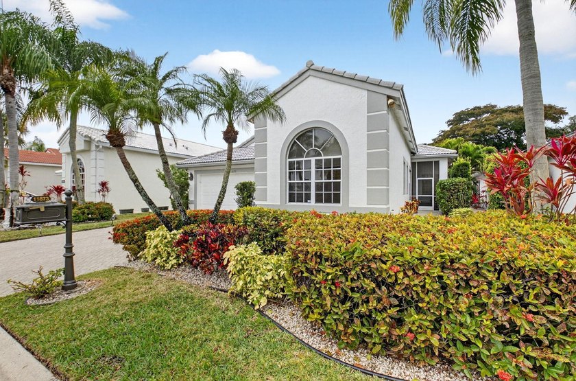 Stunningly maintained 3-bedroom, 2.5-bath golf-course gem - Beach Home for sale in Boynton Beach, Florida on Beachhouse.com