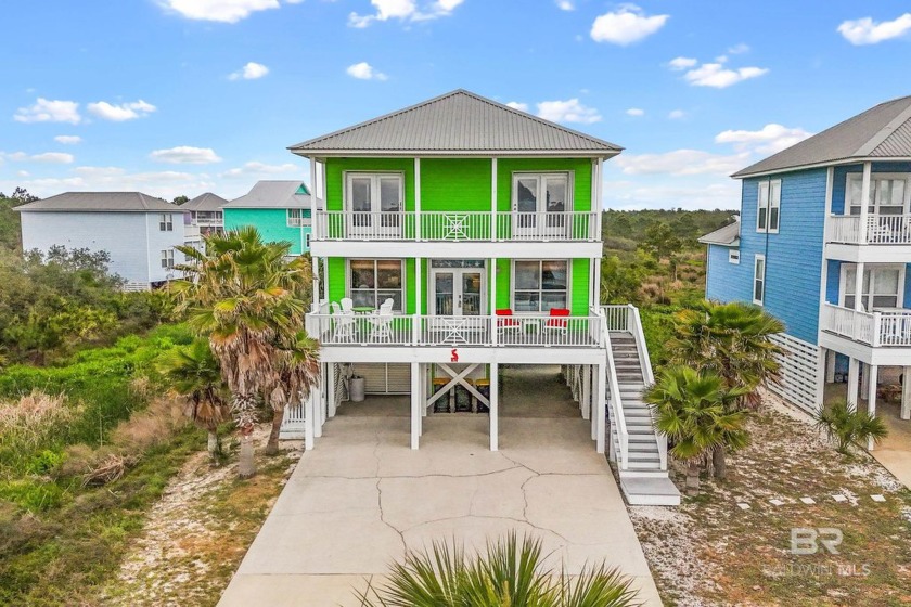 HOME doesn't get any better than this! This SPACIOUS house is - Beach Home for sale in Gulf Shores, Alabama on Beachhouse.com