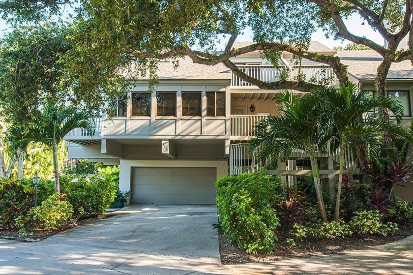 Perfect get-away spot or just a wonderful fun place to call - Beach Townhome/Townhouse for sale in Vero Beach, Florida on Beachhouse.com