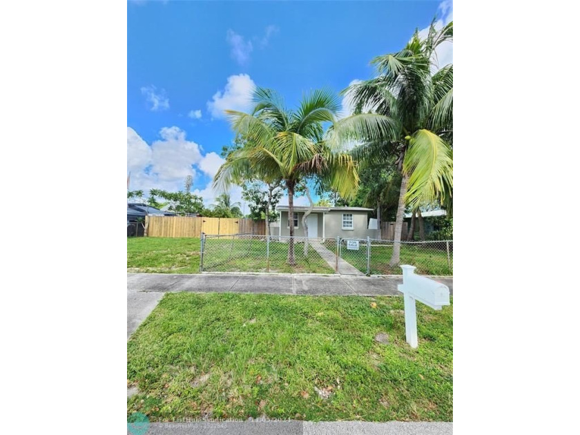 2-bedroom, 1 bathroom property features, updated kitchen with - Beach Home for sale in Pompano Beach, Florida on Beachhouse.com