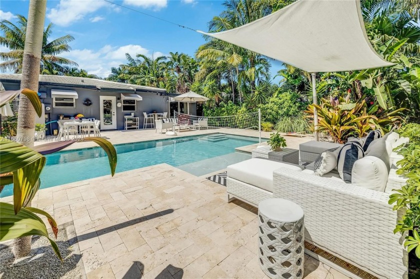 Stunning and meticulously maintained 4-bedroom, 2-bathroom pool - Beach Home for sale in Fort Lauderdale, Florida on Beachhouse.com