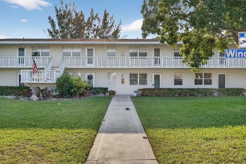 WOW! THIS BEAUTIFULLY UPDATED 2-BEDROOM 2-BATH IS SURE TO - Beach Condo for sale in West Palm Beach, Florida on Beachhouse.com